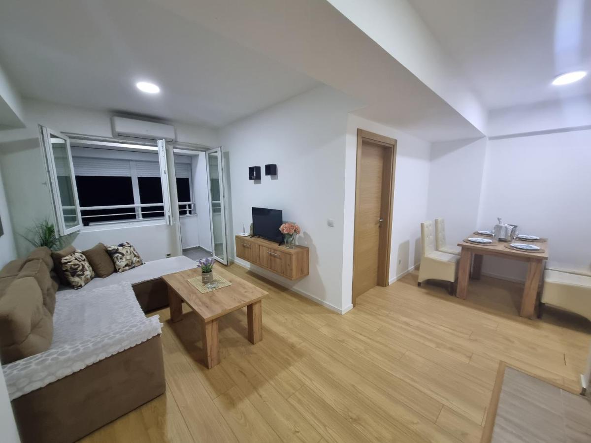 Apartamento Golden Sun Skopie Exterior foto